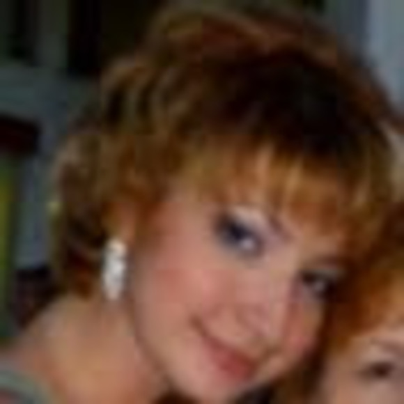 Meet your Posher, Christina - Picture 1 of 1